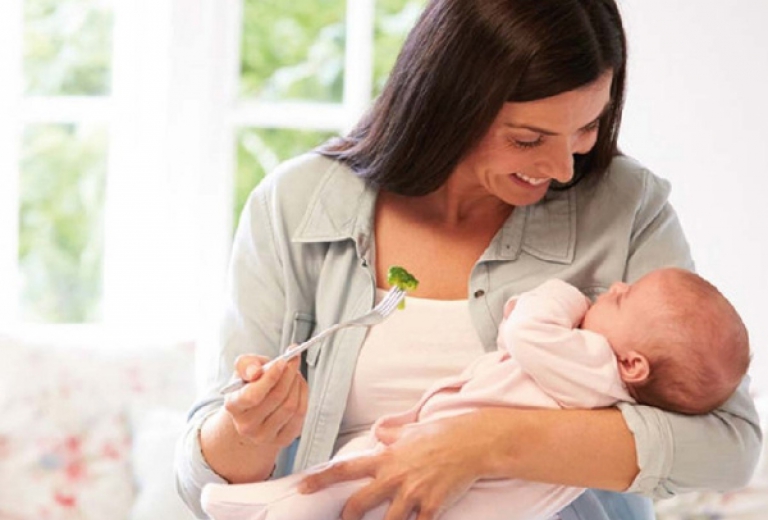 Giảm cân sau sinh: Những lời khuyên hữu ích cho các mẹ bỉm sữa